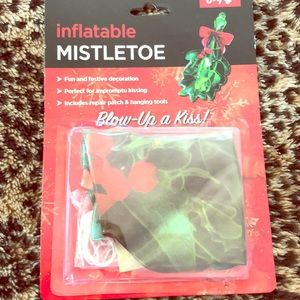 🌟Holiday Party Ice Breaker blow up hang MISTLETOE